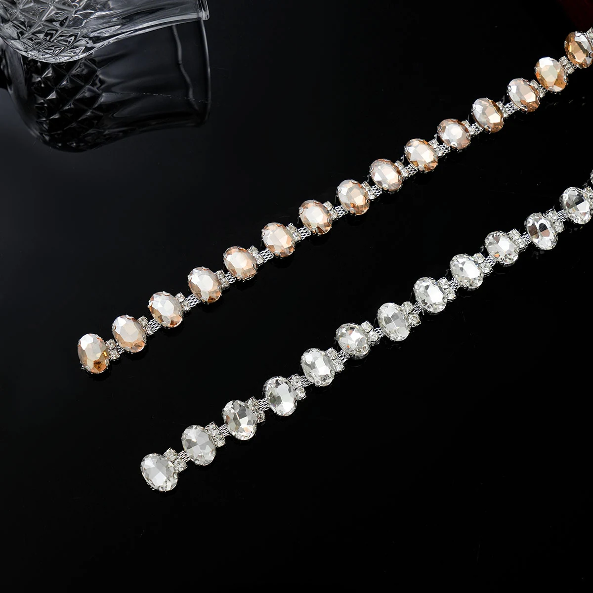 1.4 cm Oval Crystal Rhinestone Chain