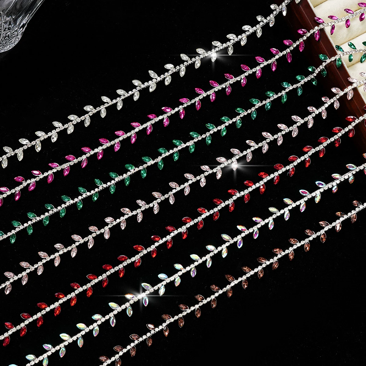 1.6 cm Marquise Leaf Rhinestone Chain