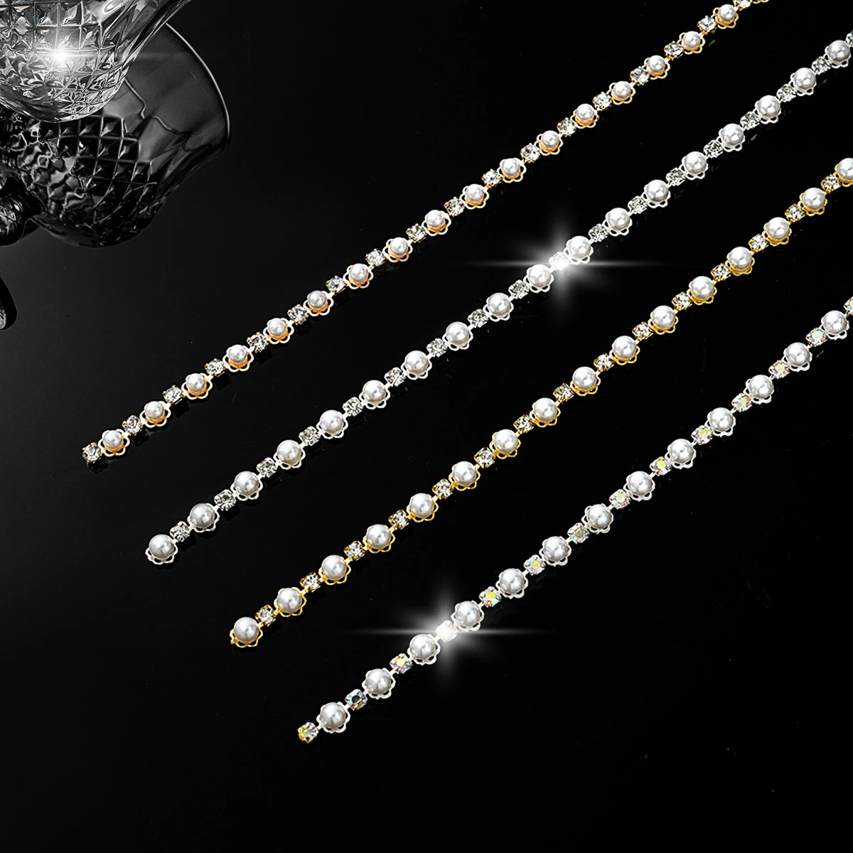 0.9 cm Pearl Flower Rhinestone Chain Trim