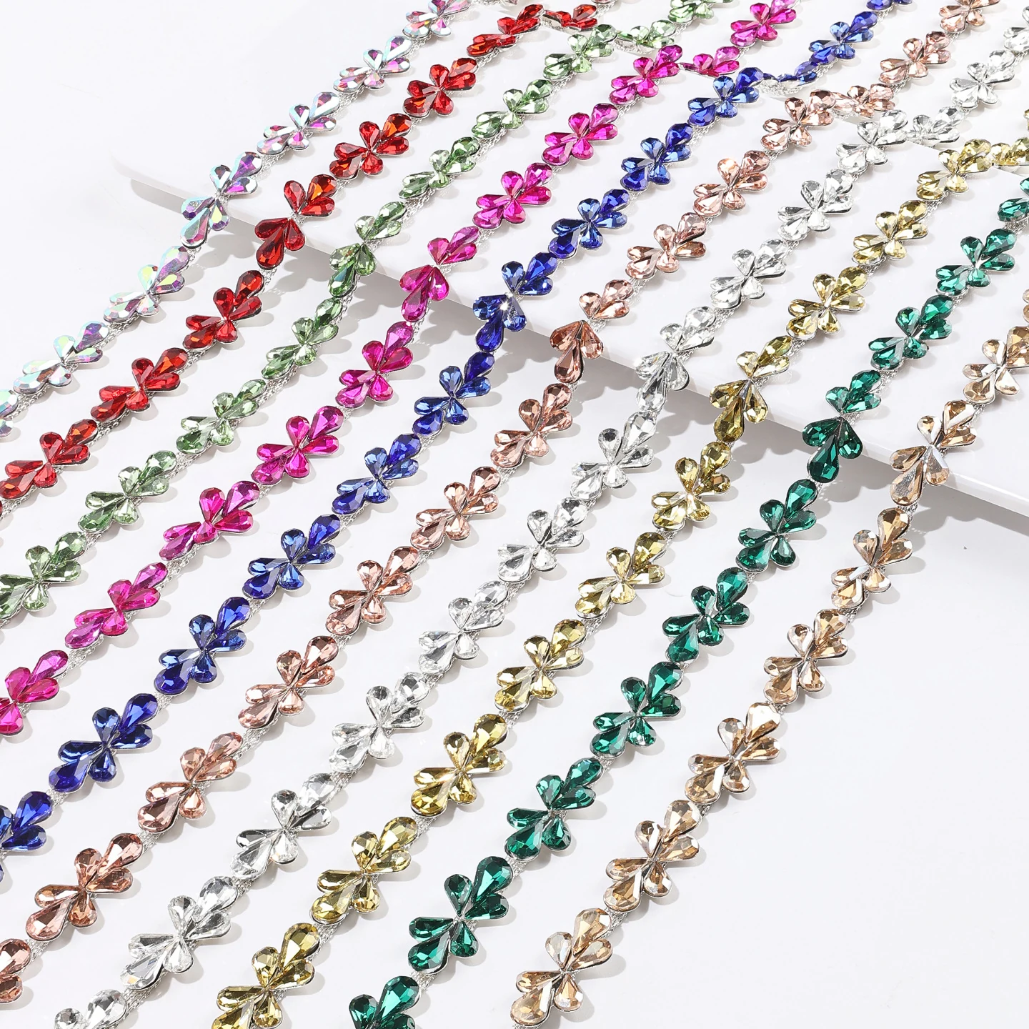 Four-Leaf Clover Crystal Rhinestone Chain