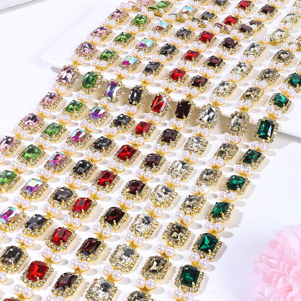Pearl-Framed Rectangle Rhinestone Chain, reference view 3