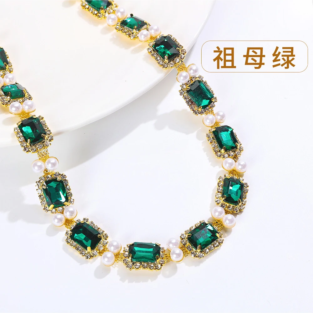 Pearl-Framed Rectangle Rhinestone Chain, reference view 8