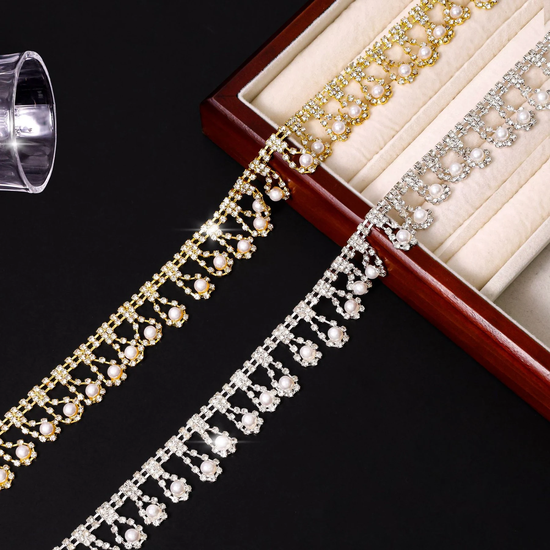 2.6 cm Pearl Loop Rhinestone Fringe Chain