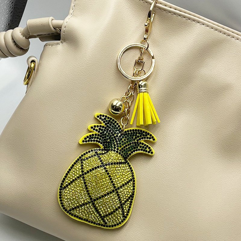 Rhinestone Pineapple Keychain – Sparkling Tassel Bag Charm Fashion Accessory