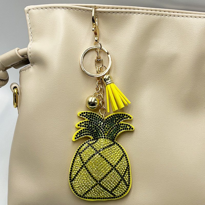 Rhinestone Pineapple Keychain – Sparkling Tassel Bag Charm Fashion Accessory